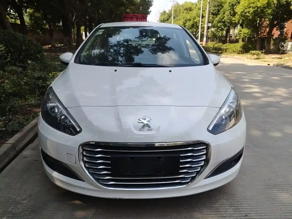 Peugeot 308 2017 2014 Model Joy Edition Classic 1.6L Manual Superior Style
