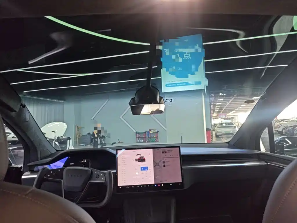 Tesla Model X 2025 2023 Tri-motor AWD Plaid