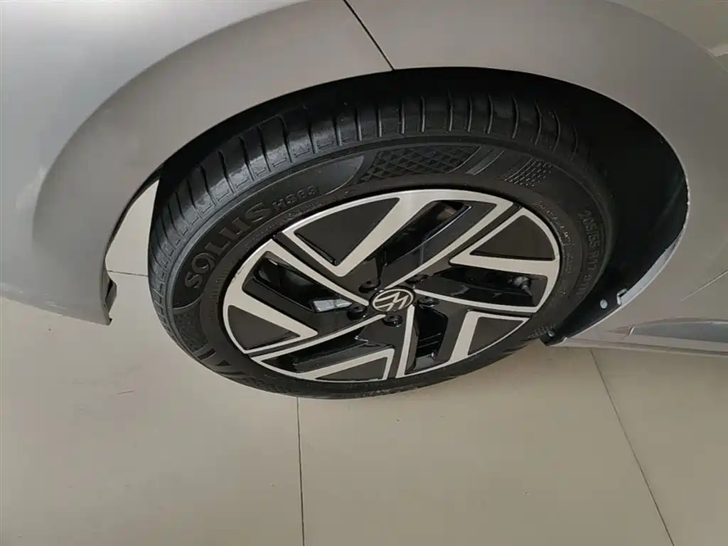 Volkswagen Sagitar 2023 300TSI DSG Surpassing Edition фото 23