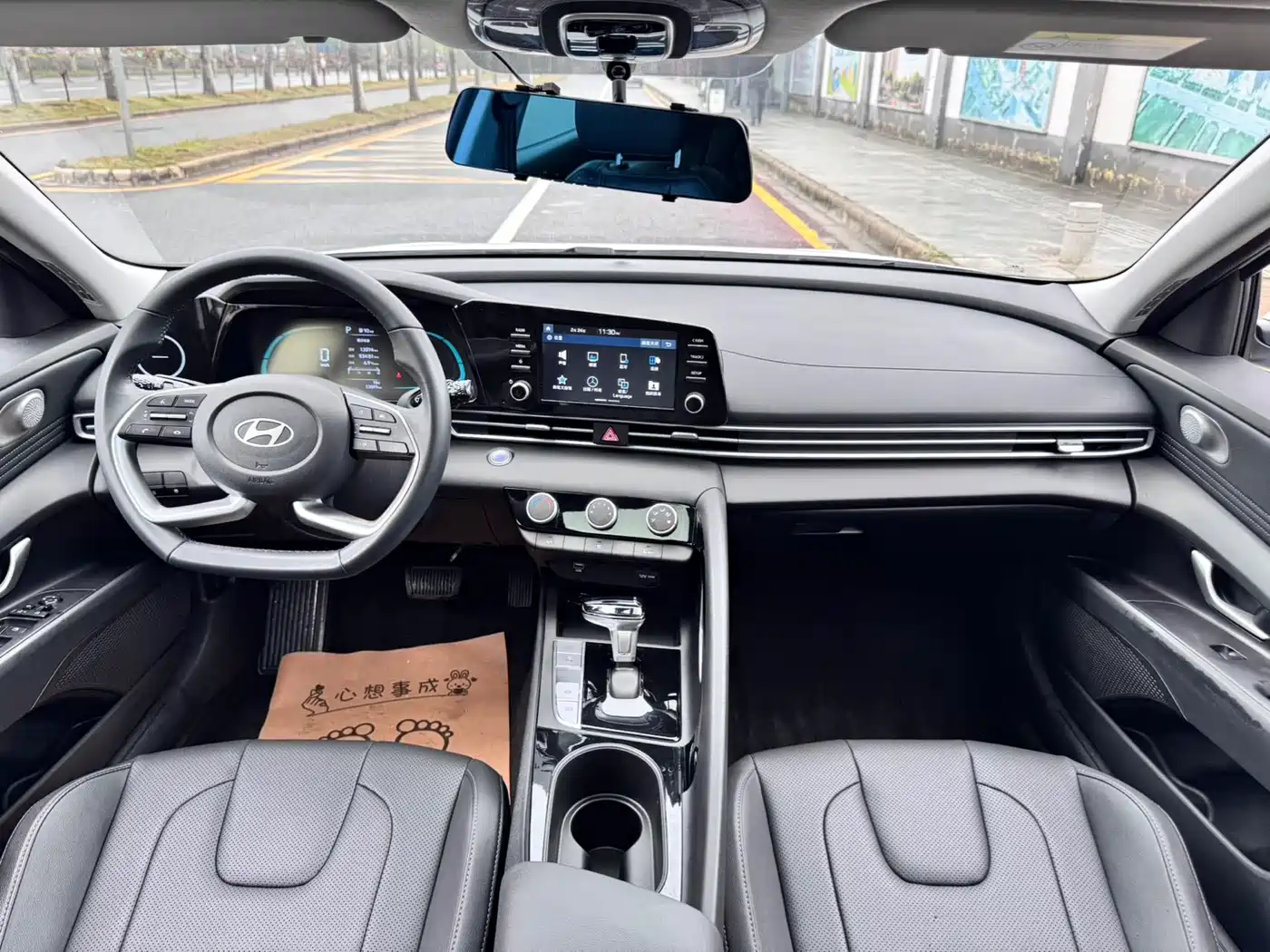 Hyundai Elantra 2023 1.5L CVT GLX Elite Edition фото 13