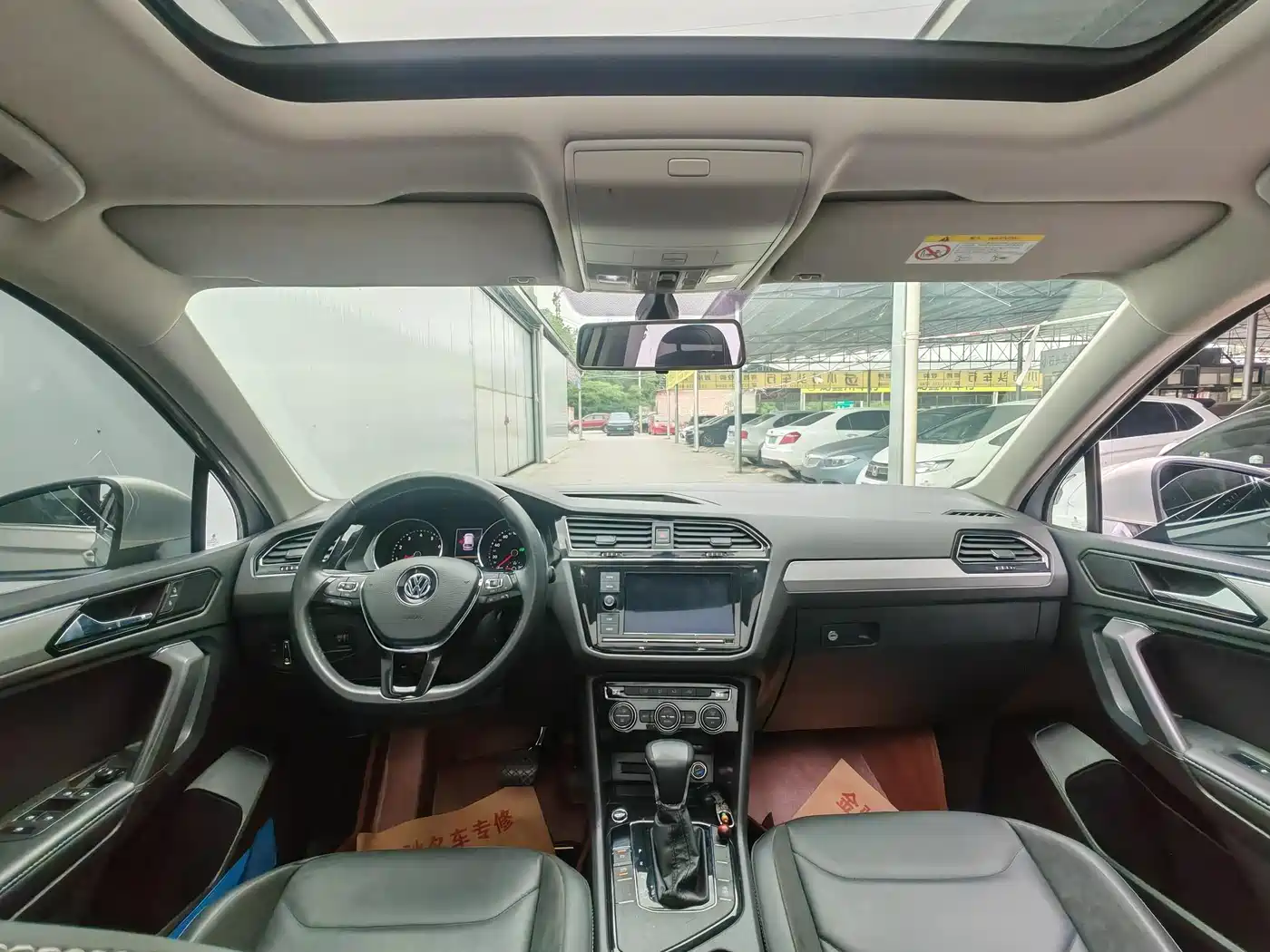Volkswagen Tiguan L 2019 330TSI Automatic 2WD Panorama Comfort Edition China VI фото 7