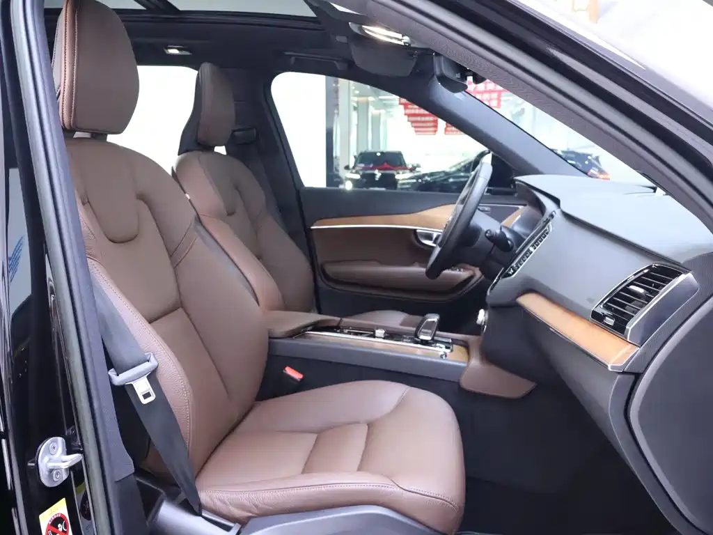 Volvo XC90 2024 2023 B6 Smart Comfort Luxury Edition 7-Seater