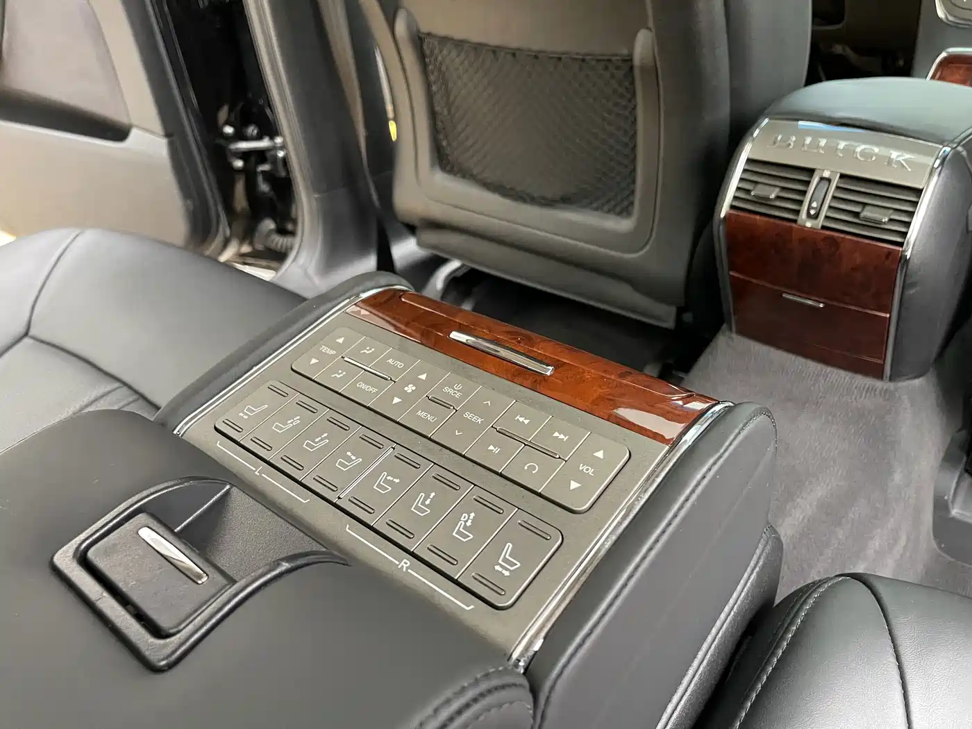 Buick Park Avenue 2013 2011 Boao Forum Commemorative Edition