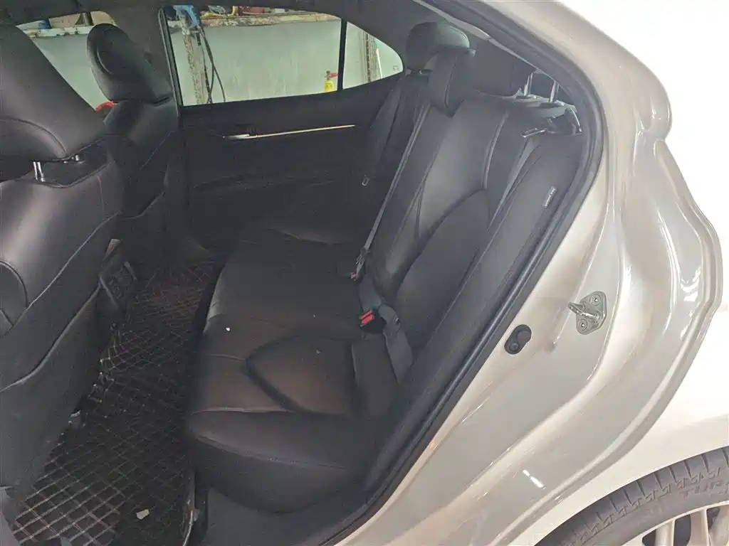 Toyota Camry 2019 2.5G Luxury Edition China VI фото 8