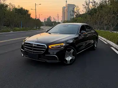 Mercedes-Benz S