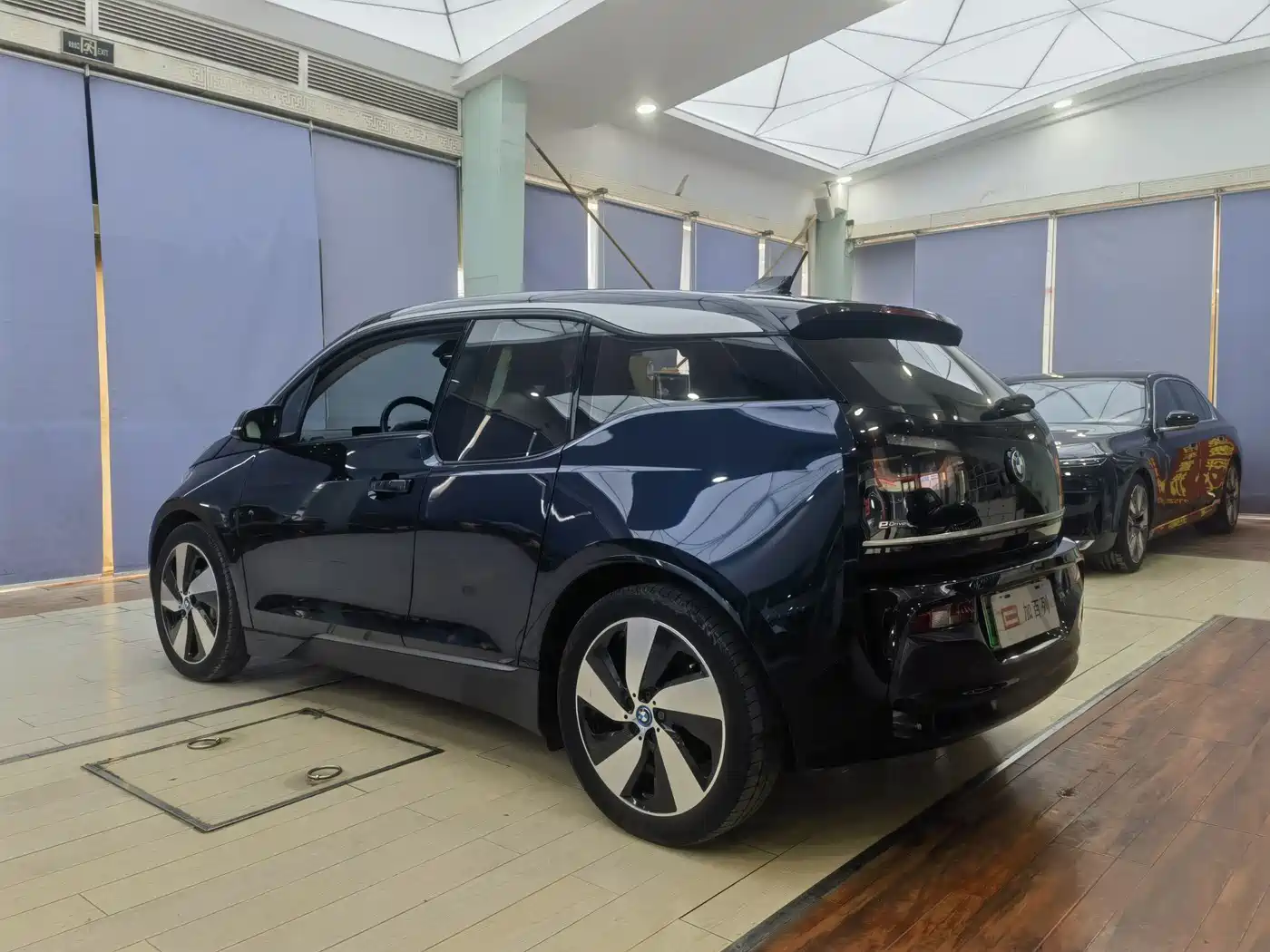 BMW I3