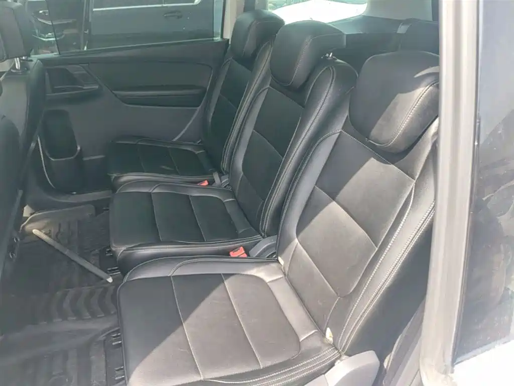 Volkswagen Sharan 2014 2.0TSI Standard фото 17