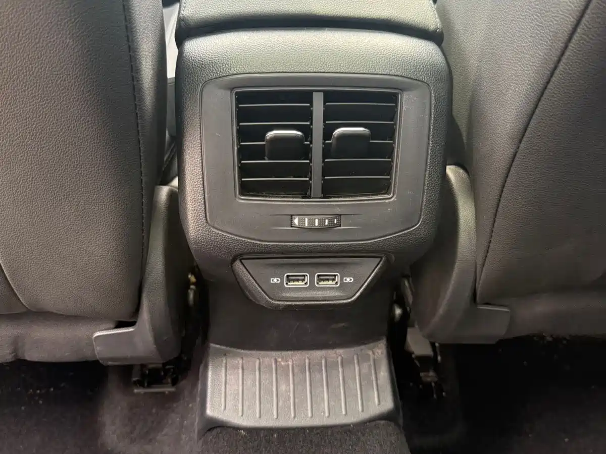 Volkswagen T-Roc, миниатюра 16