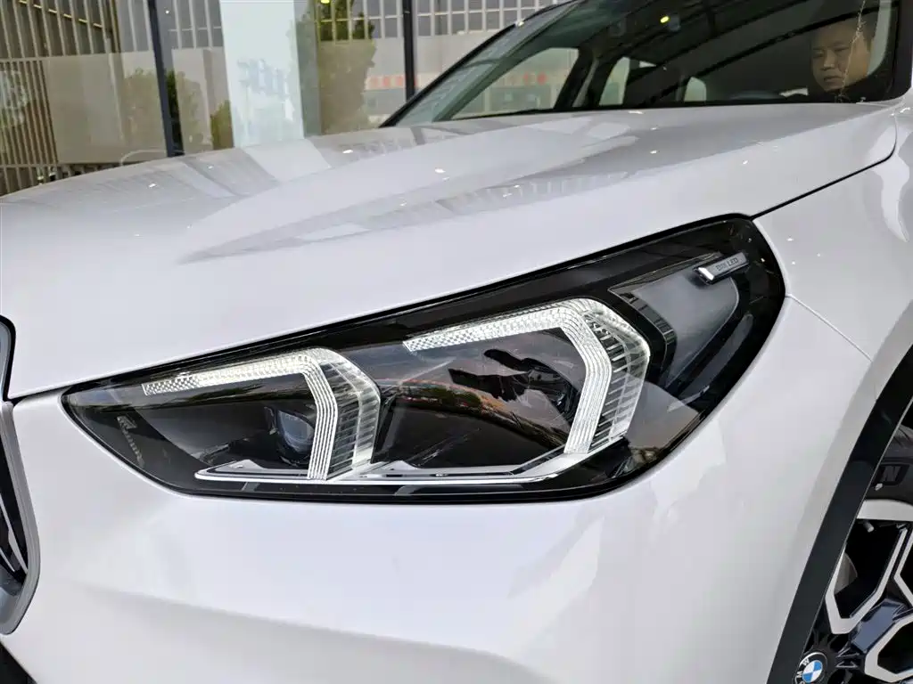 BMW X1 2025 sDrive25Li X Design Package фото 2
