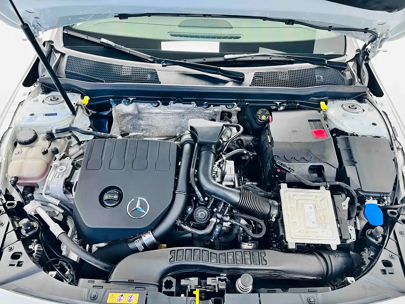 Mercedes-Benz CLA (Import) 2020 CLA 200 фото 26