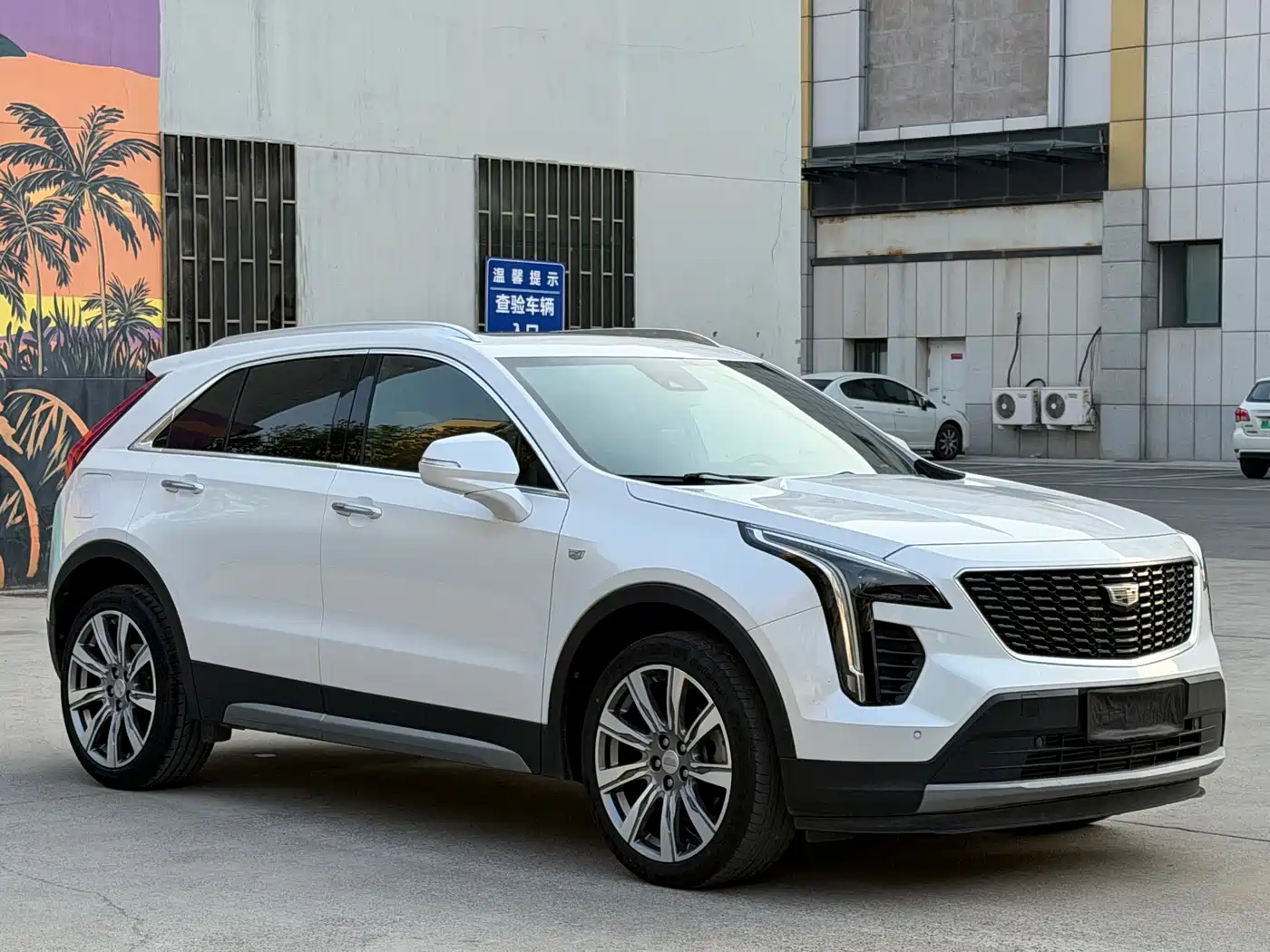 Cadillac XT4 2018 28T AWD Platinum Edition фото 3