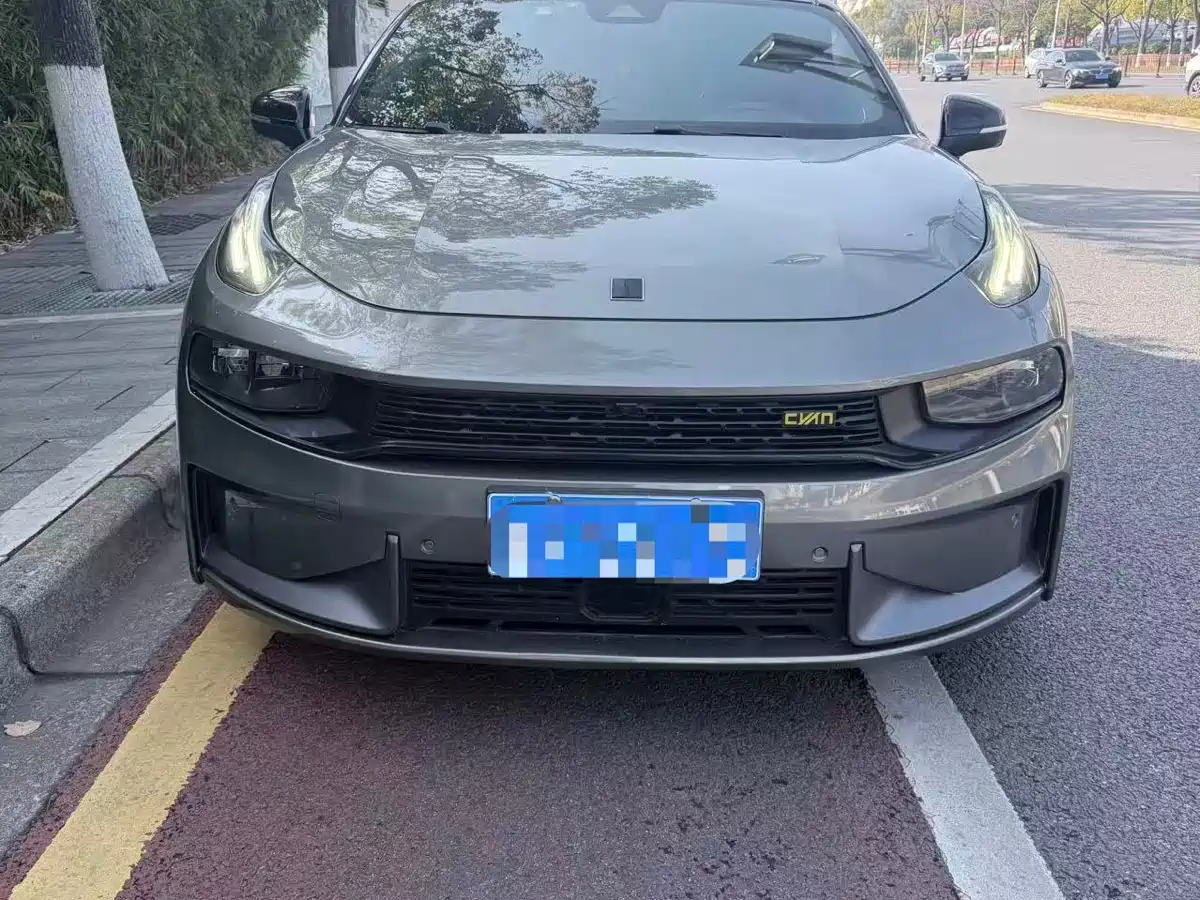 Lynk & Co 03 2020 1.5TD DCT Power Edition фото 2