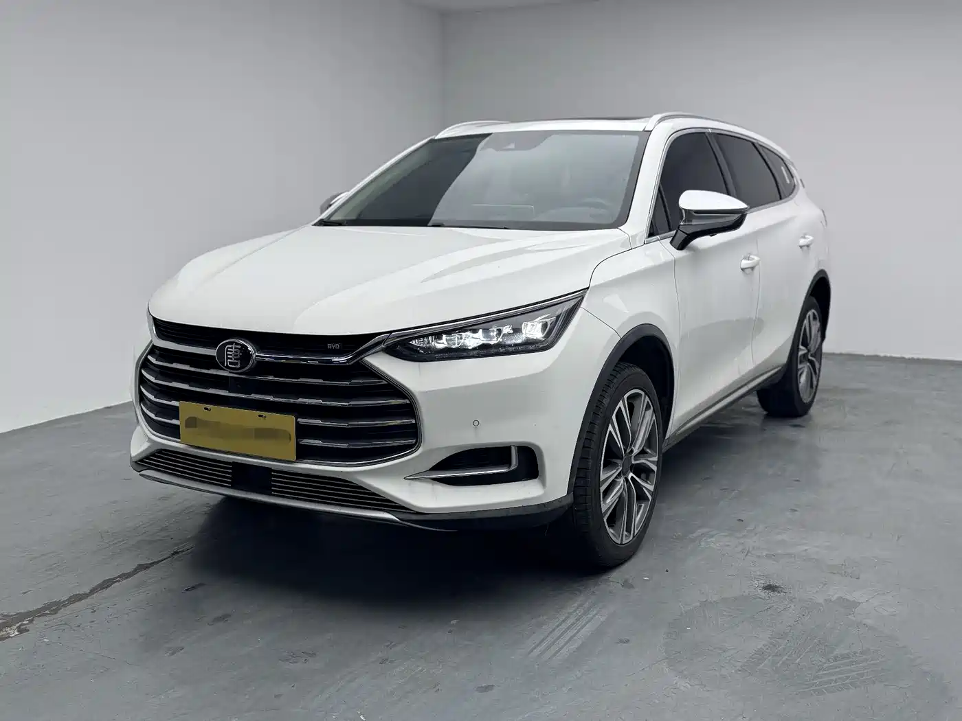BYD Tang 2018 2.0T Automatic Smart Connection Honor Edition 7-Seater China V