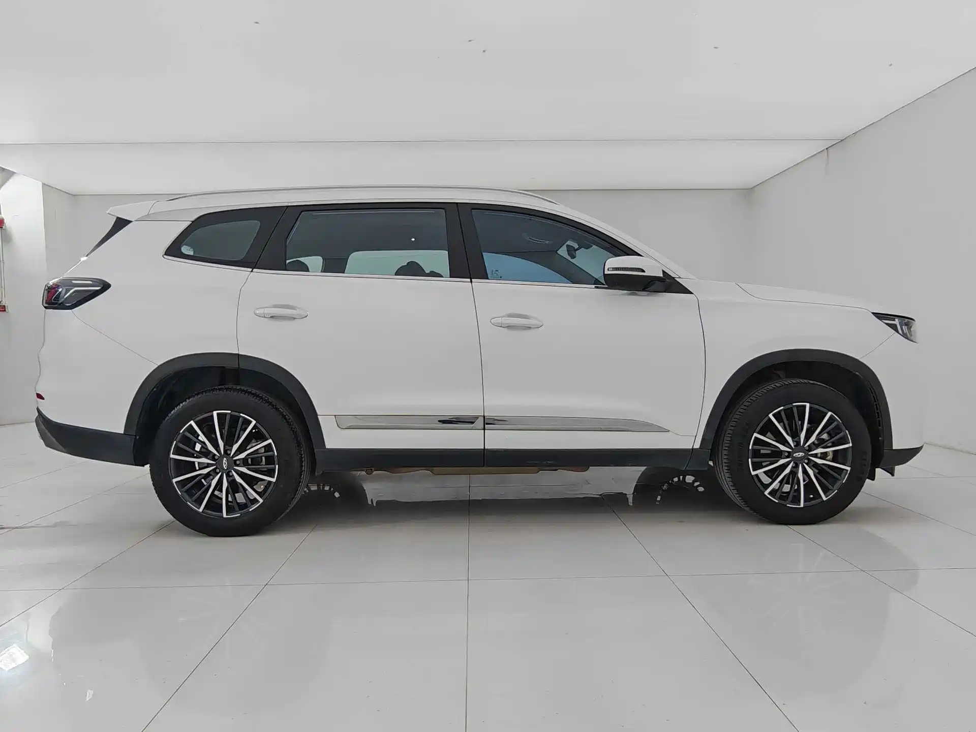 Фото 9 - Chery Tiggo 8 PLUS Kunpeng e+