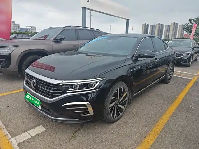 Volkswagen Passat 2022