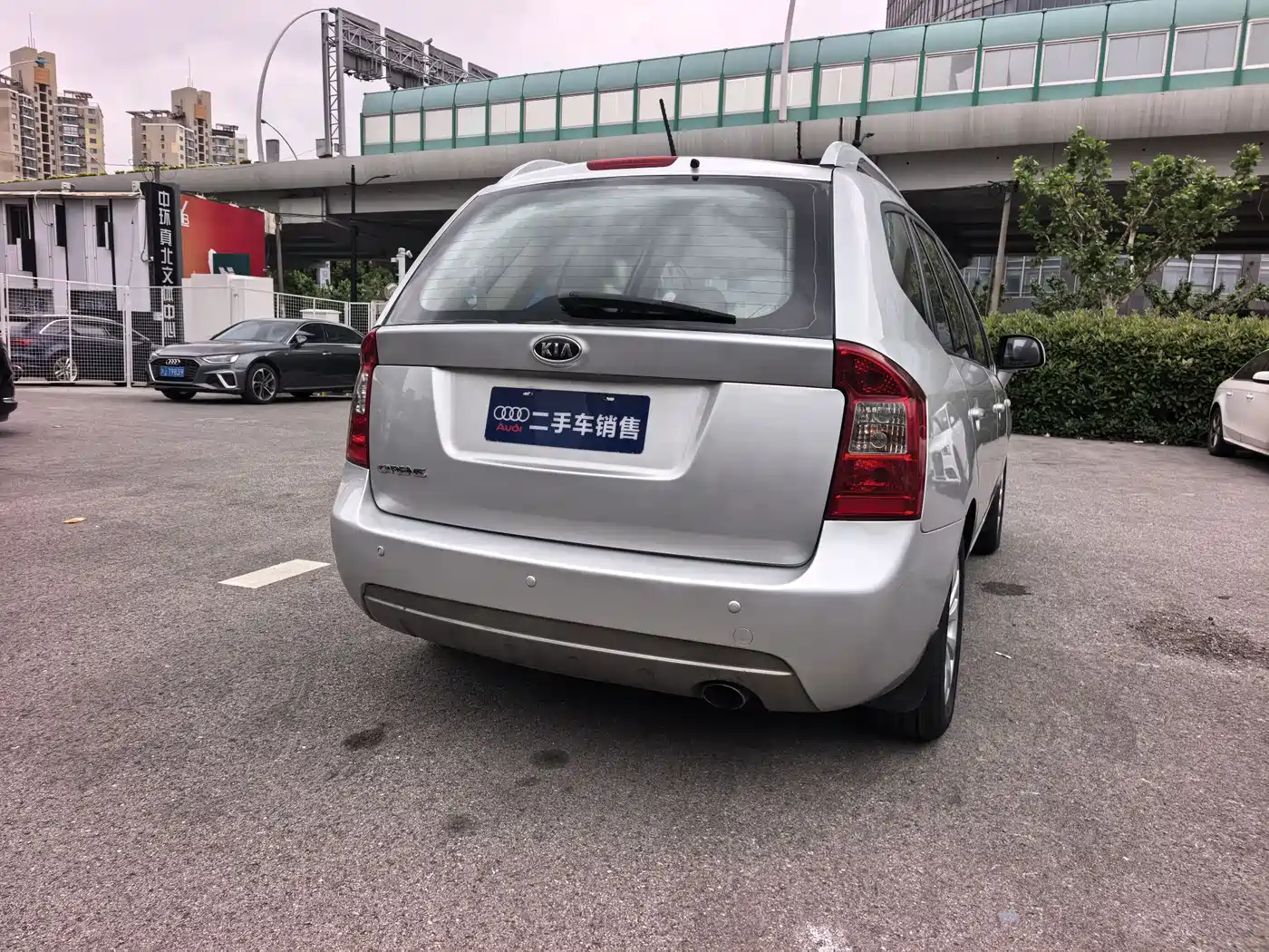 Kia Carens 2011 2.0L 7-Seater Automatic Luxury фото 4