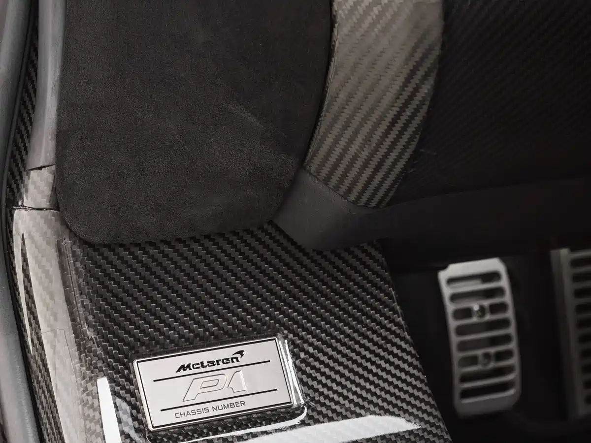 McLaren P1 2016 2014 3.8T Standard
