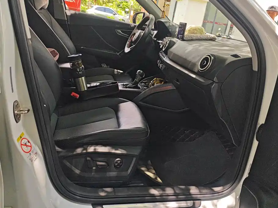 Фото 8 - Audi Q2L