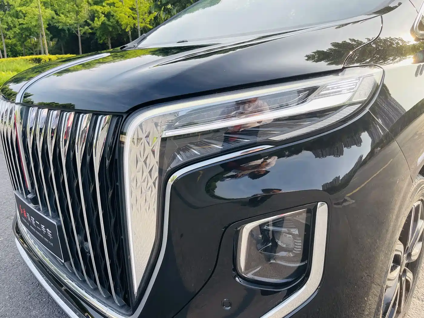 Hongqi HQ9 2023 2.0T Smart Connect Flag Enjoy Edition фото 4