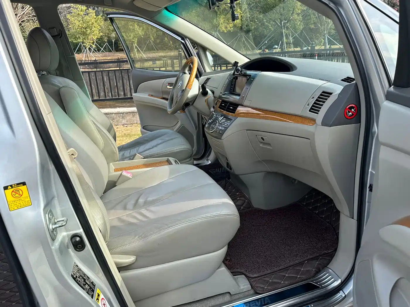 Toyota Previa 2006 Model 2.4L 7-Seater Luxury Edition фото 4