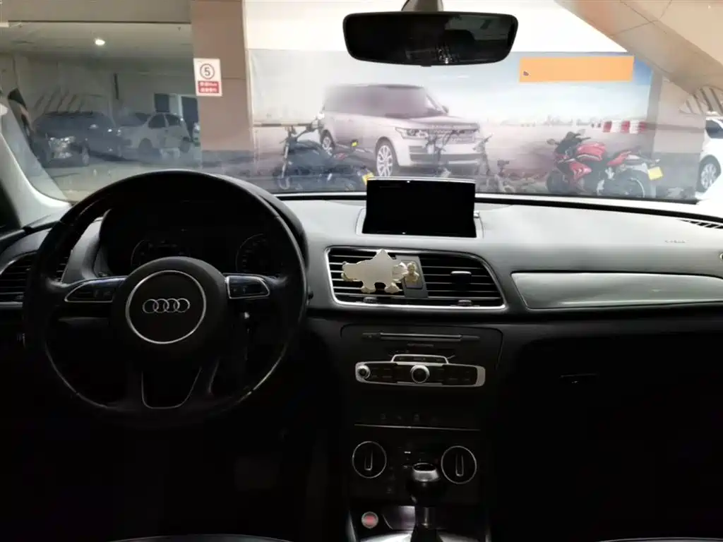 Audi Q3 2016 Model 30 TFSI Style фото 10