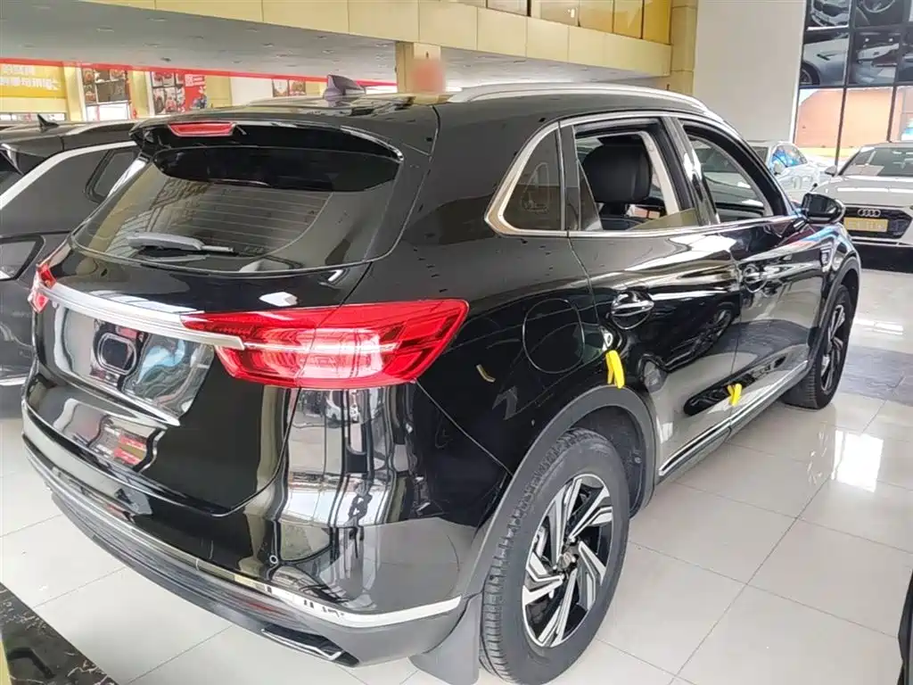 Hongqi HS5 2022 Facelift 2.0T Smart Flag Enjoyment Edition фото 7