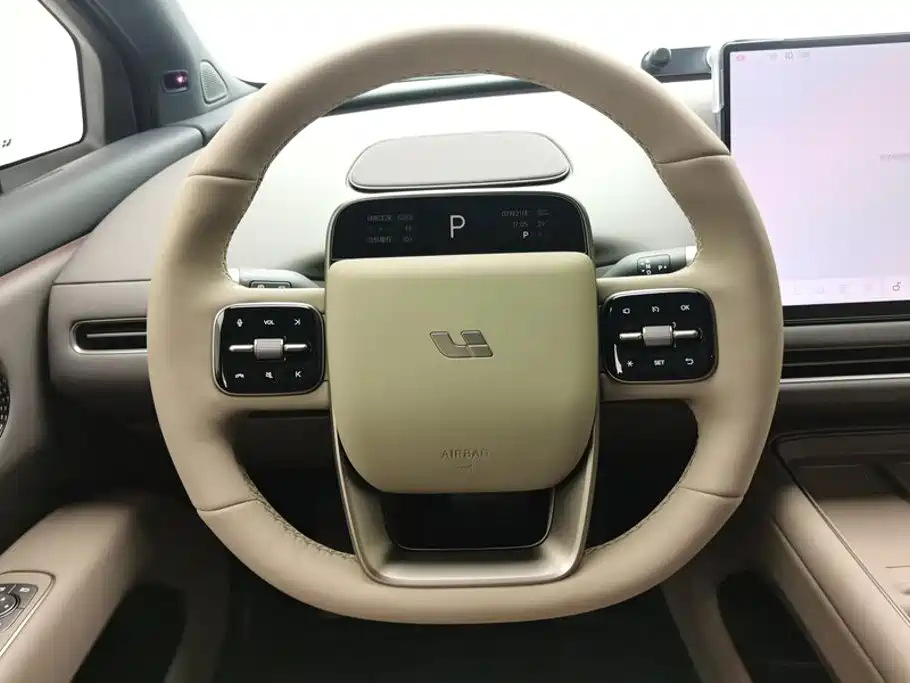 Li Auto i6 2026 2025 4WD Base Model