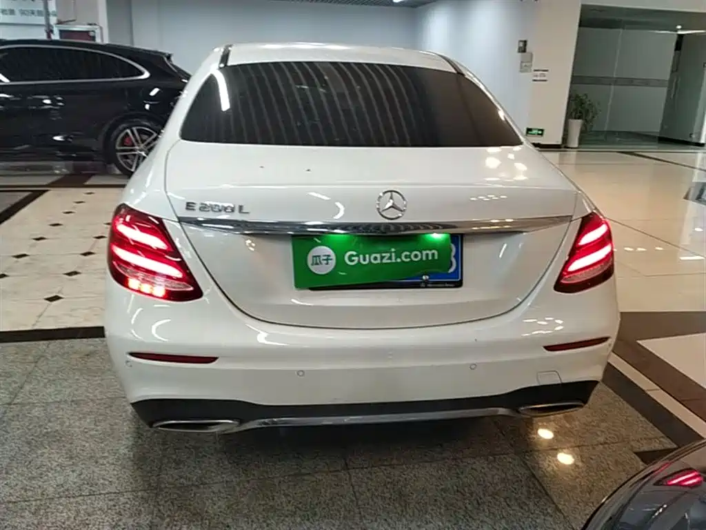Mercedes-Benz E-Class 2019 E 200 L Sport фото 6