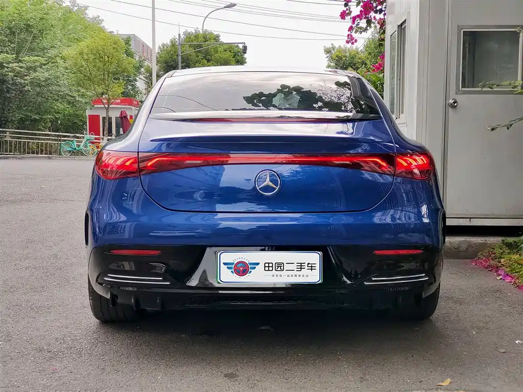 Mercedes-Benz EQE 2022 350 Luxury Edition фото 5