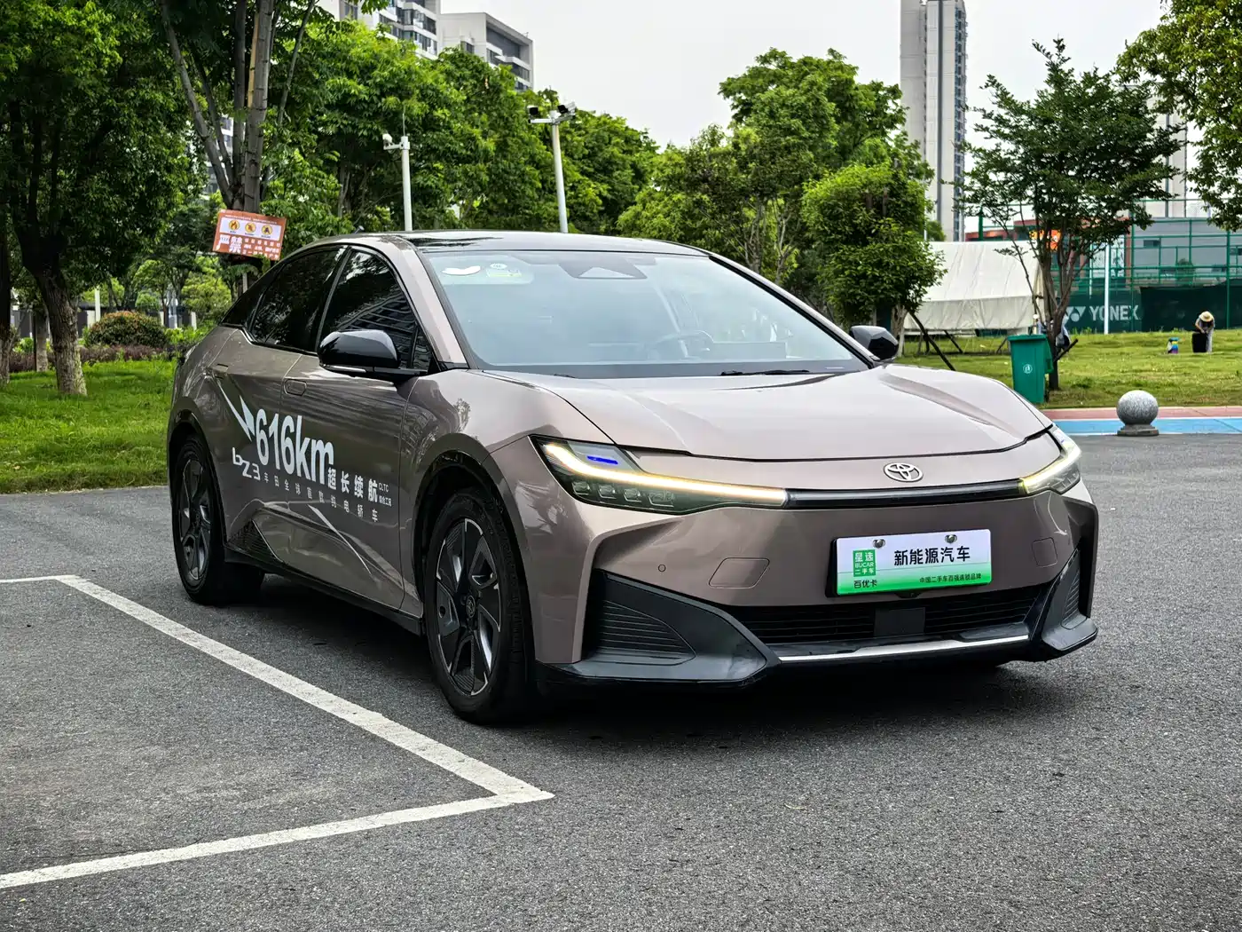 Toyota bZ3 2023 616km Long Range Premium фото 3