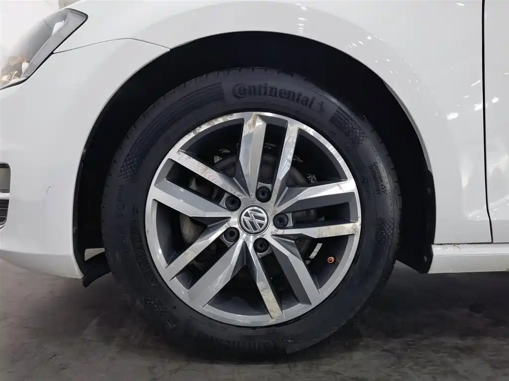 Volkswagen Golf 2016 230TSI Automatic Luxury фото 17