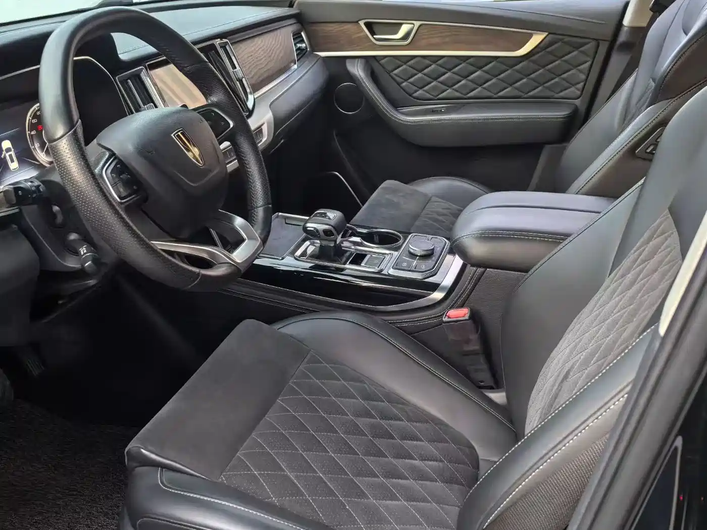 Hongqi HS7 2021 2.0T DCT FWD Smart Connect Qi Xiang Edition фото 6