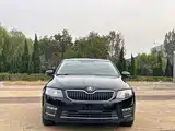 Фото 2 - Škoda Octavia