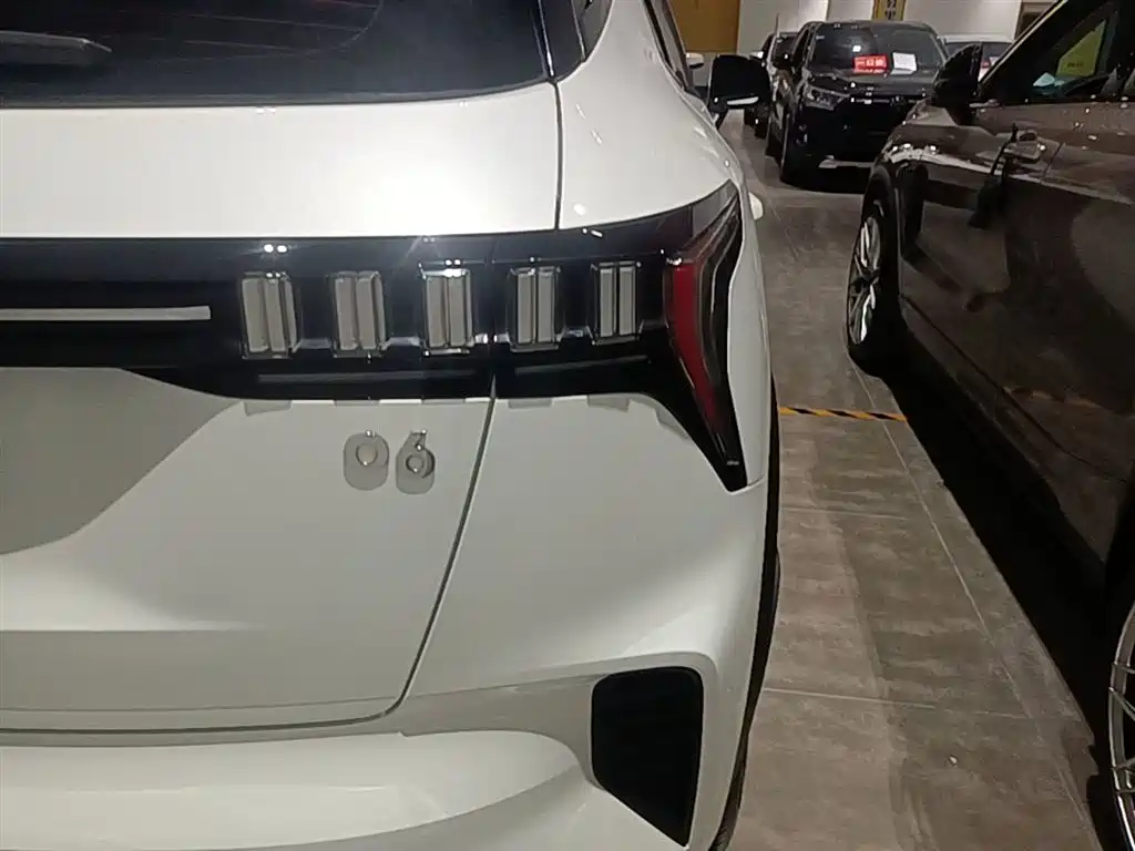 Lynk & Co 06 2020 1.5T Power Pro фото 8