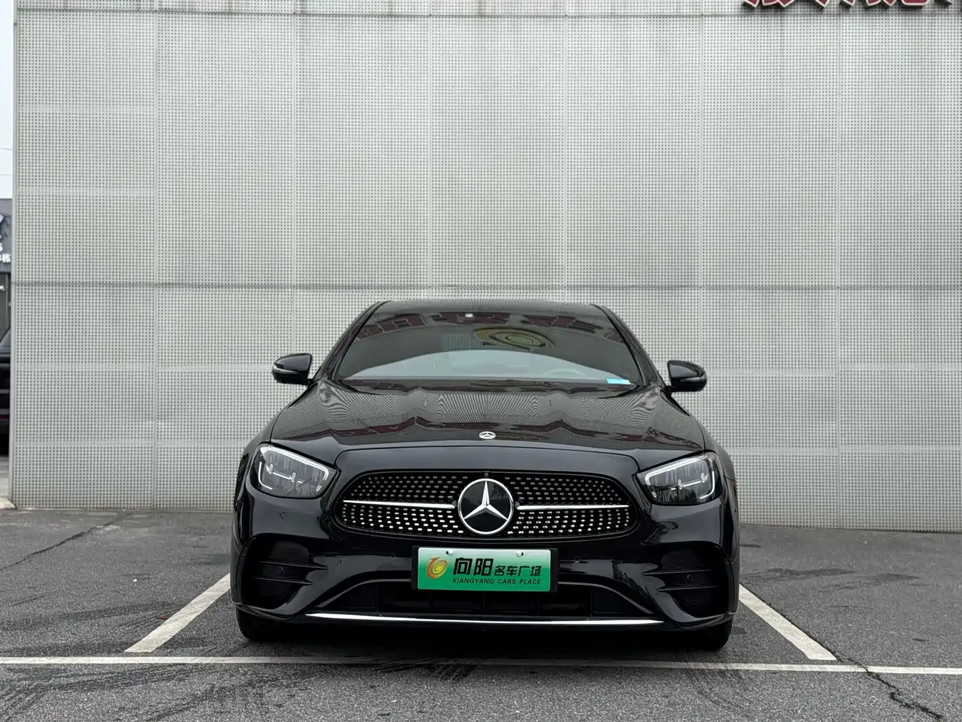 Mercedes-Benz E-Class New Energy 2023 E 350 e L Plug-in Hybrid Sport Sedan фото 2
