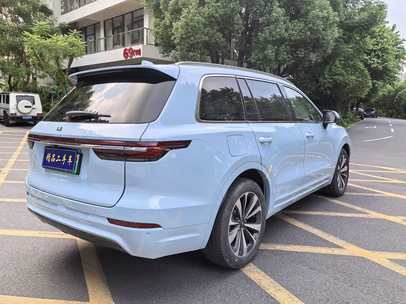 Фото 6 - Li Auto Li ONE