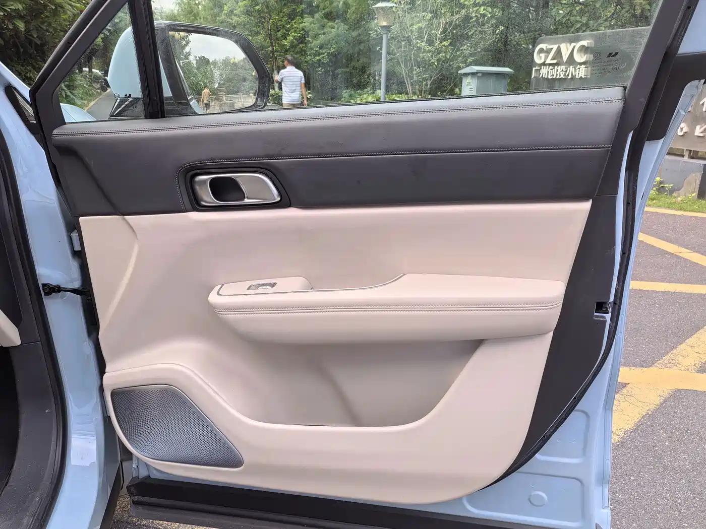 Фото 20 - Li Auto Li ONE