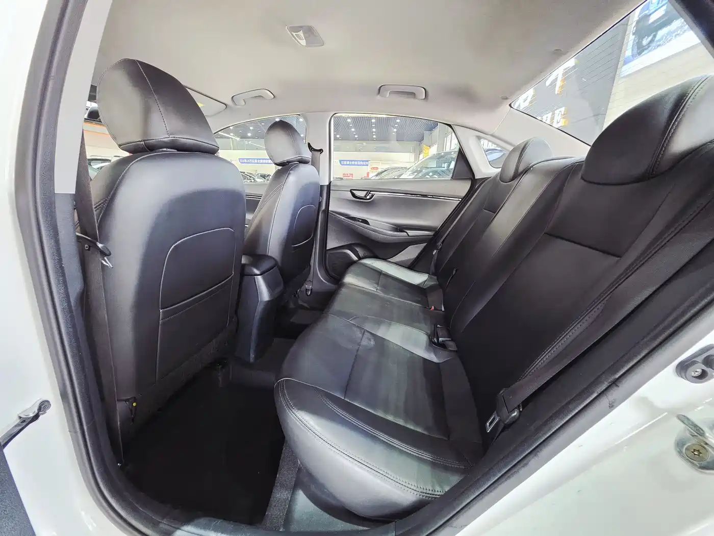 Hyundai Elantra 2020 1.6L Auto GL Pleasing Edition фото 11
