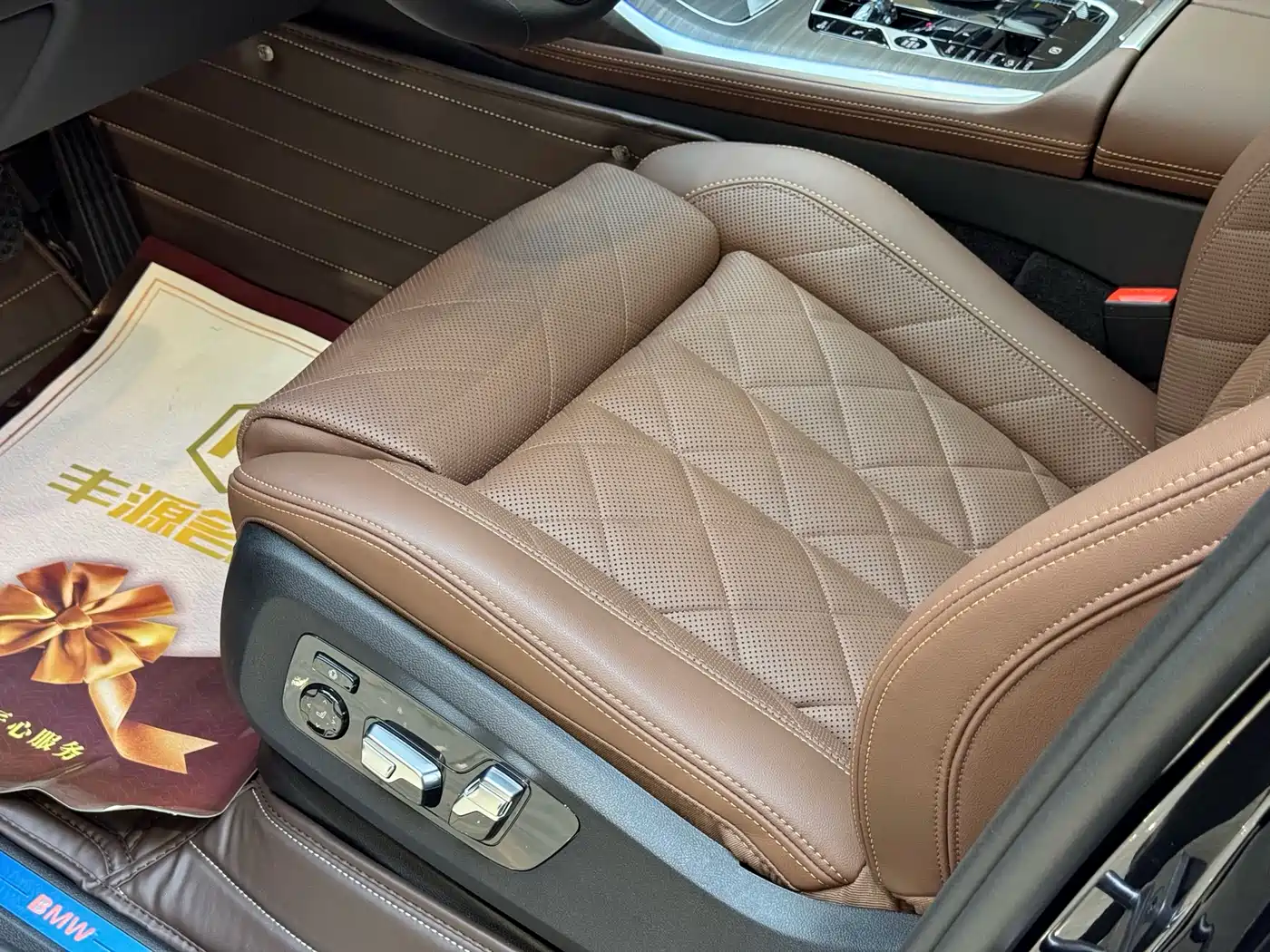 BMW X7 2024 xDrive40i Leading Luxury Package фото 7
