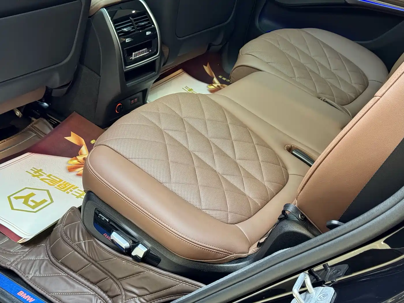 BMW X7 2024 xDrive40i Leading Luxury Package фото 16