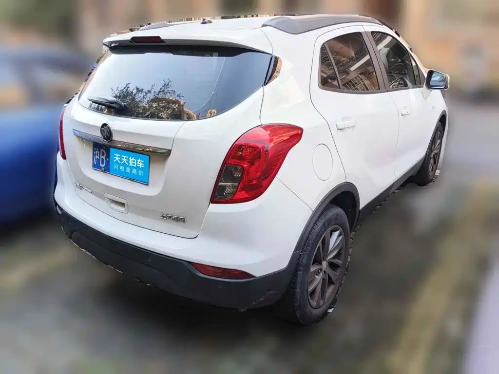 Фото 2 - Buick Encore