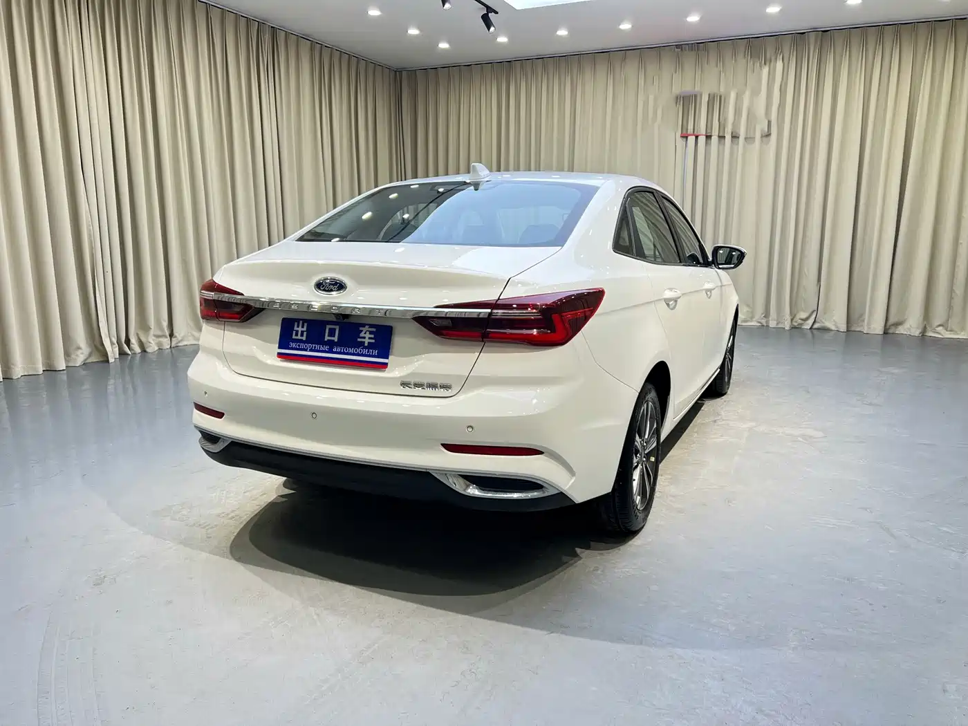 Ford Escort 2022 2021 1.5L Automatic Platinum Edition
