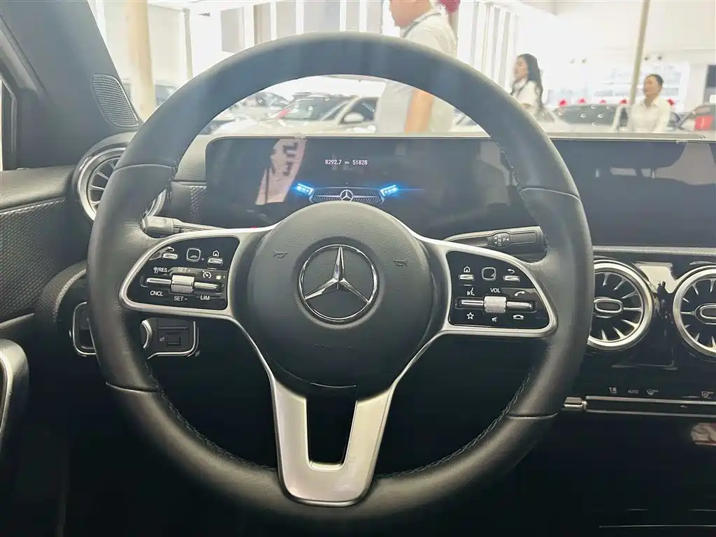Mercedes-Benz A-Class (Import) 2022 A 200 Dynamic фото 15