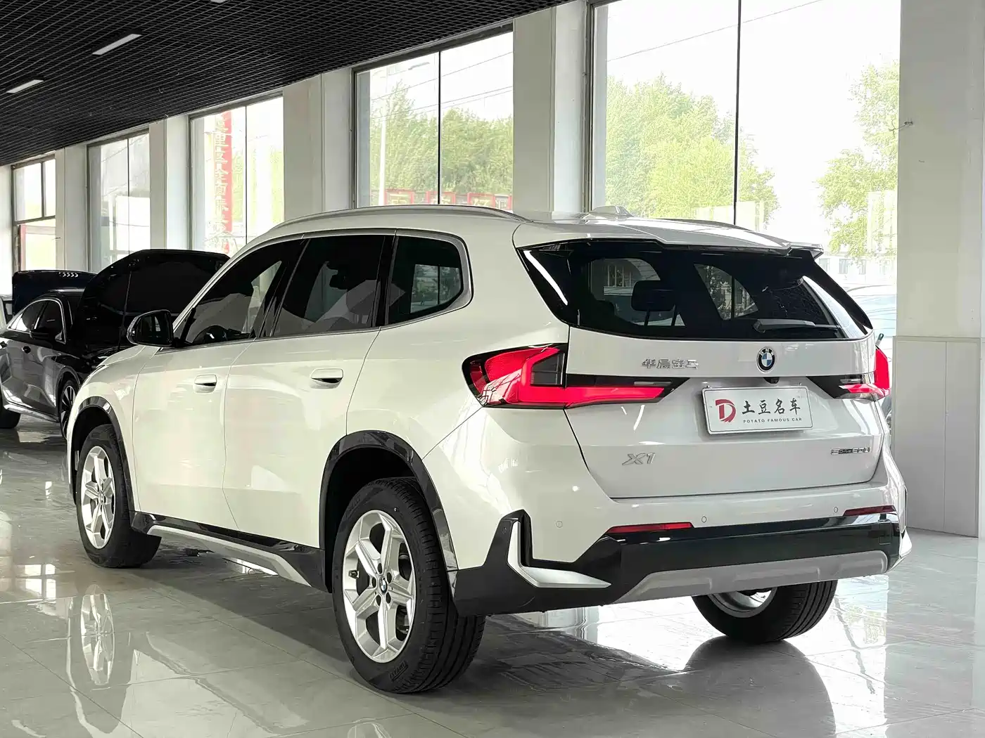 BMW X1 2023 sDrive20Li X Design Package фото 5
