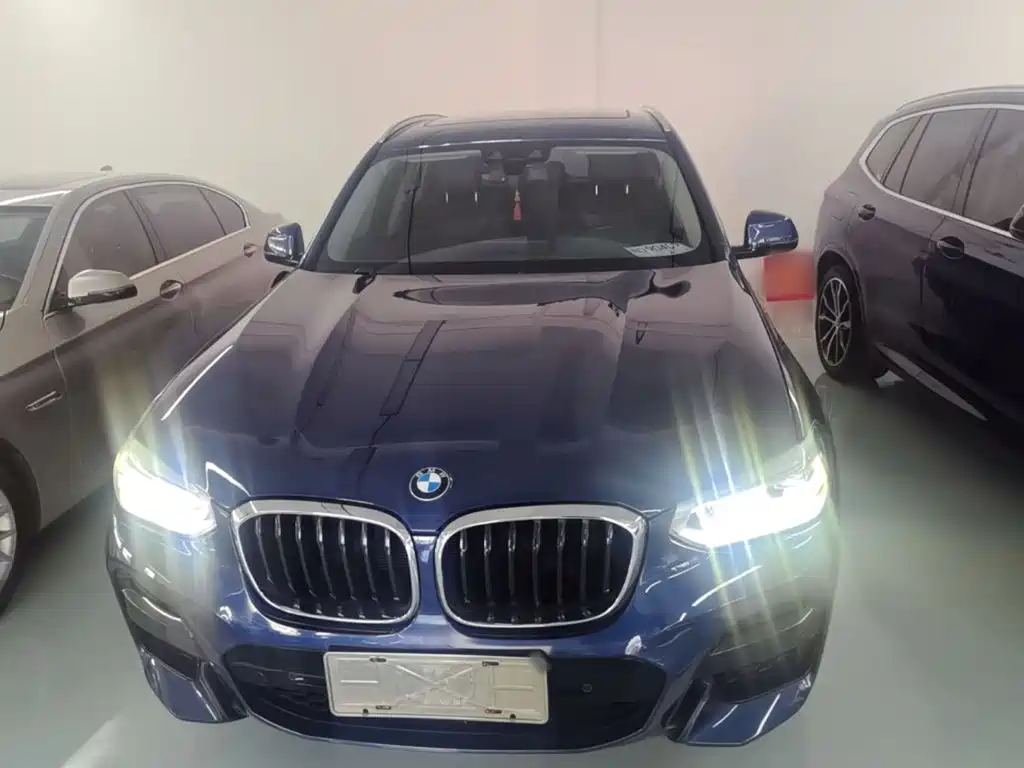 Photo 3 - BMW X3