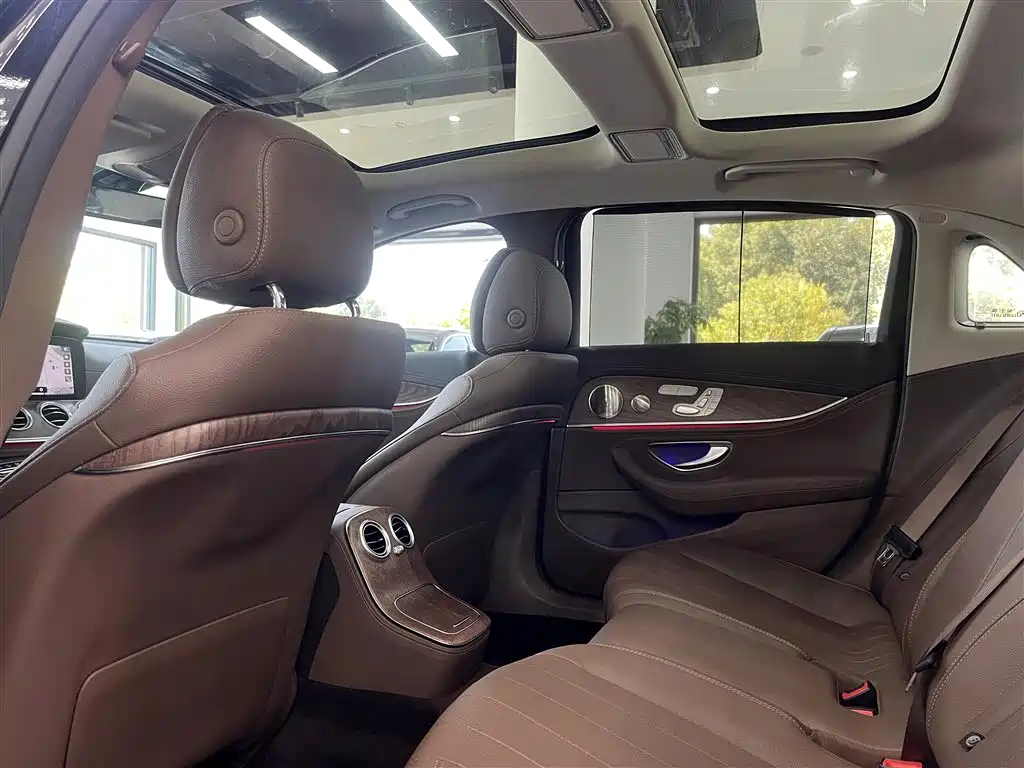 Mercedes-Benz E-Class 2023 Facelift E 300 L Luxury фото 9
