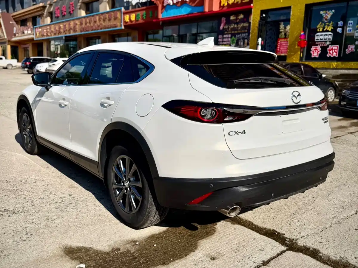 2023 Mazda CX-4