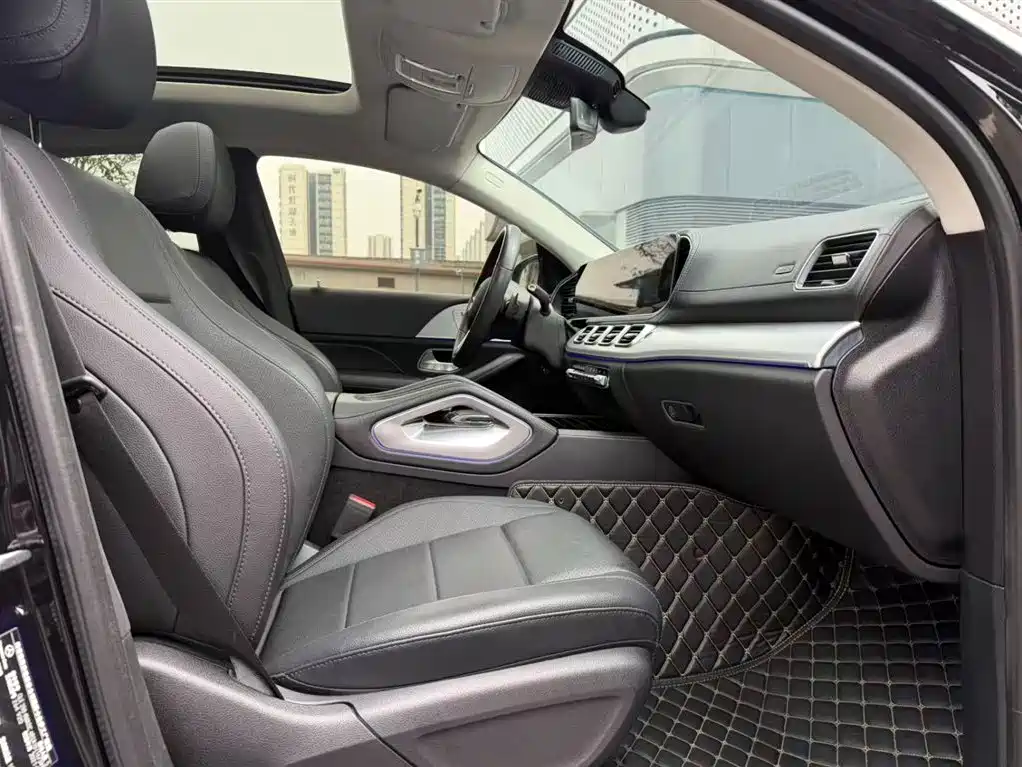 Mercedes-Benz GLE Coupe 2020 GLE 350 4MATIC Coupe SUV Luxury фото 8