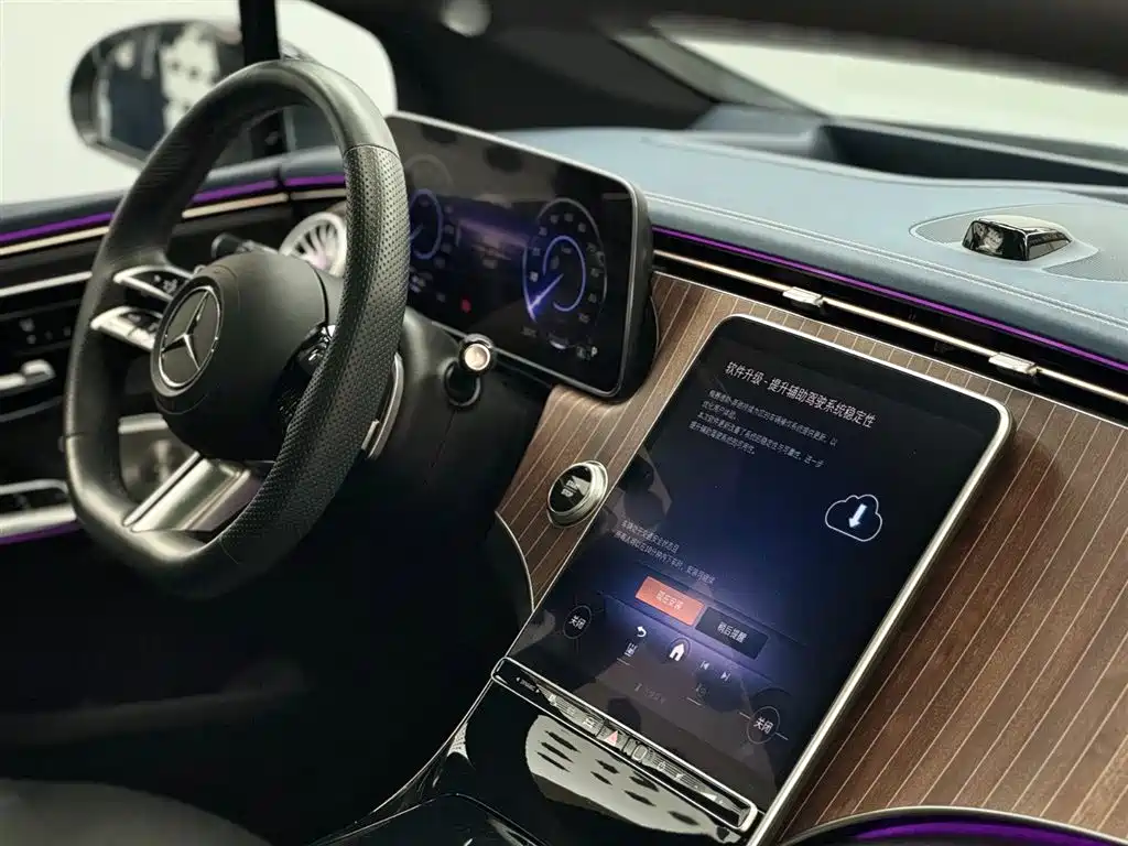 Mercedes-Benz EQE 2025 Model 500 4MATIC Luxury Edition фото 10