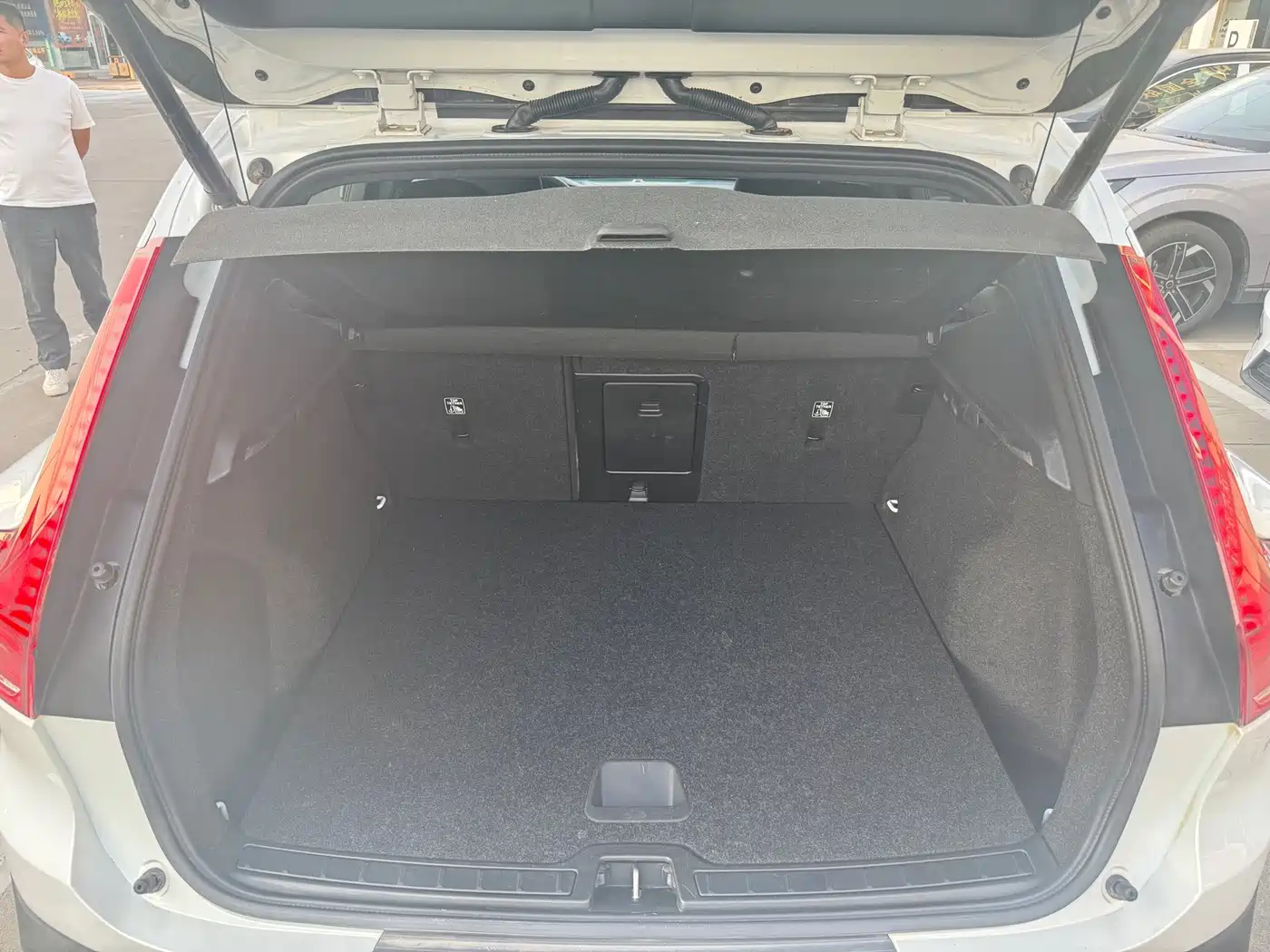 Volvo XC40 2024 2024 B3 Smart Elite Luxury Edition